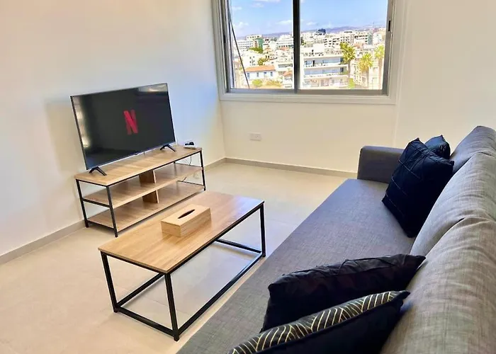 Cristiana Sea Breeze, Sleeps 3, Free Wifi Limisso