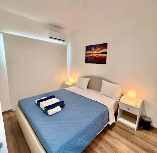 Cristiana Sea Breeze, Sleeps 3, Free Wifi Limisso