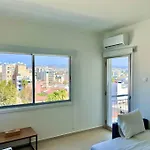 Cristiana Sea Breeze, Sleeps 3, Free Wifi Appartement *