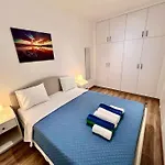 Cristiana Sea Breeze, Sleeps 3, Free Wifi Limasol