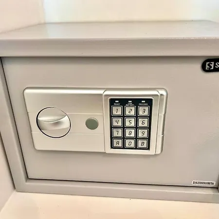 Cristiana Sea Breeze, Sleeps 3, Free Wifi Limasol