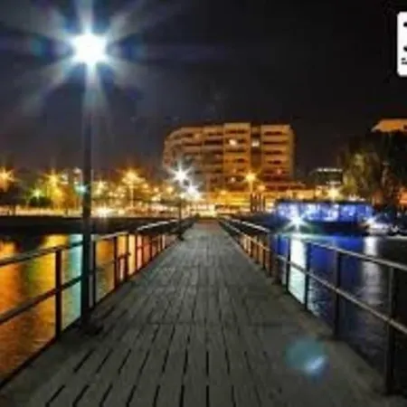 شقة Cristiana Sea Breeze, Sleeps 3, Free Wifi *