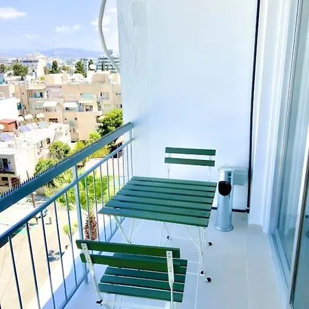 Cristiana Sea Breeze, Sleeps 3, Free Wifi شقة ليماسول