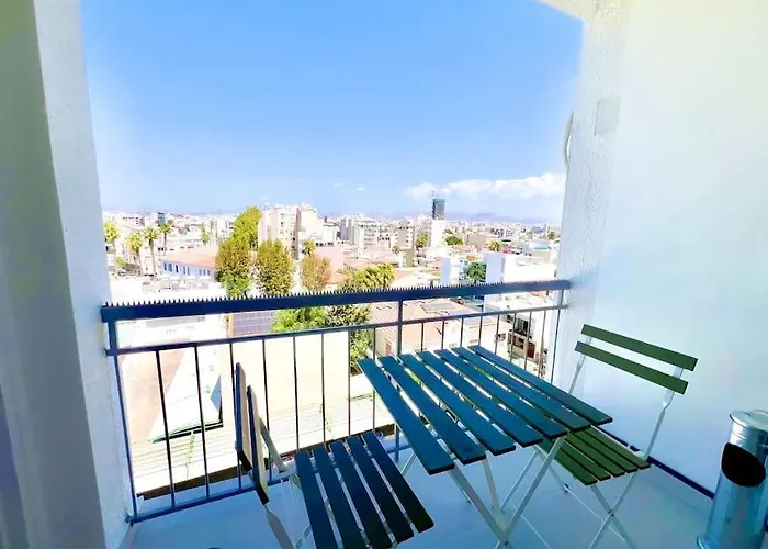 Cristiana Sea Breeze, Sleeps 3, Free Wifi Daire